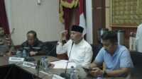 Gubernur Sumbar, Mahyeldi Ansharullah. (Tengah Baju Putih) (Foto Adpim Sumbar).