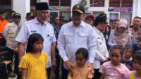 Menko Polhukam saat meninjau Posko Tanggap Darurat SDN 02 Kec Pauh, Kota Padang. (Foto Adpim Sumbar).