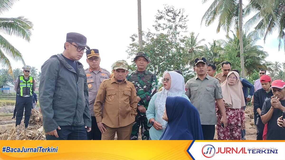 result_IMG-20251206-WA0025 Wamendagri Tinjau Tiga Nagari Terdampak Bencana di Kabupaten Solok. (Foto Kominfo Kab Solok).
