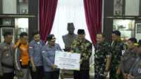 Kota Jambi Salurkan Bantuan Rp200 Juta untuk Sumbar. (Foto Adpim Sumbar).