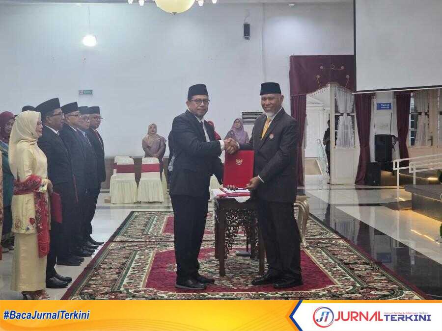 Pelantikan Pejabat Tinggi Pratama dilingkup Pemprov Sumbar. (Foto Adpim Sumbar).