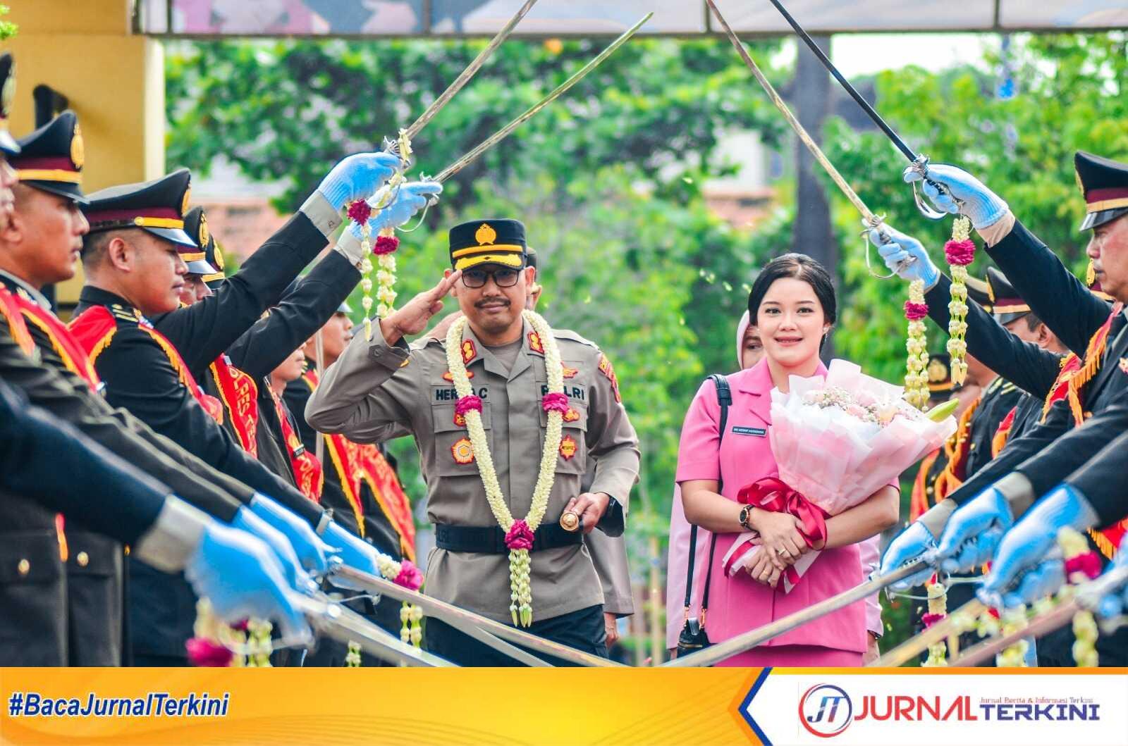 Tradisi Pedang Pora