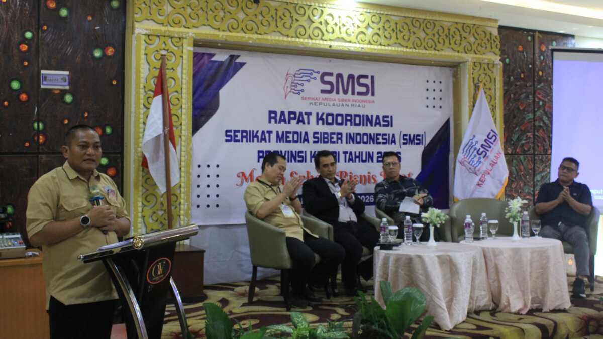 Ketua SMSI Kepri Rinaldi Samjaya memberikan sambutan (SMSI Kepri)