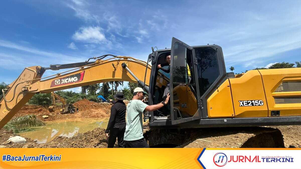 Tim Terpadu saat penertiban Aktivitas PETI Kab Pasaman Barat. (Foto Adpim Sumbar).