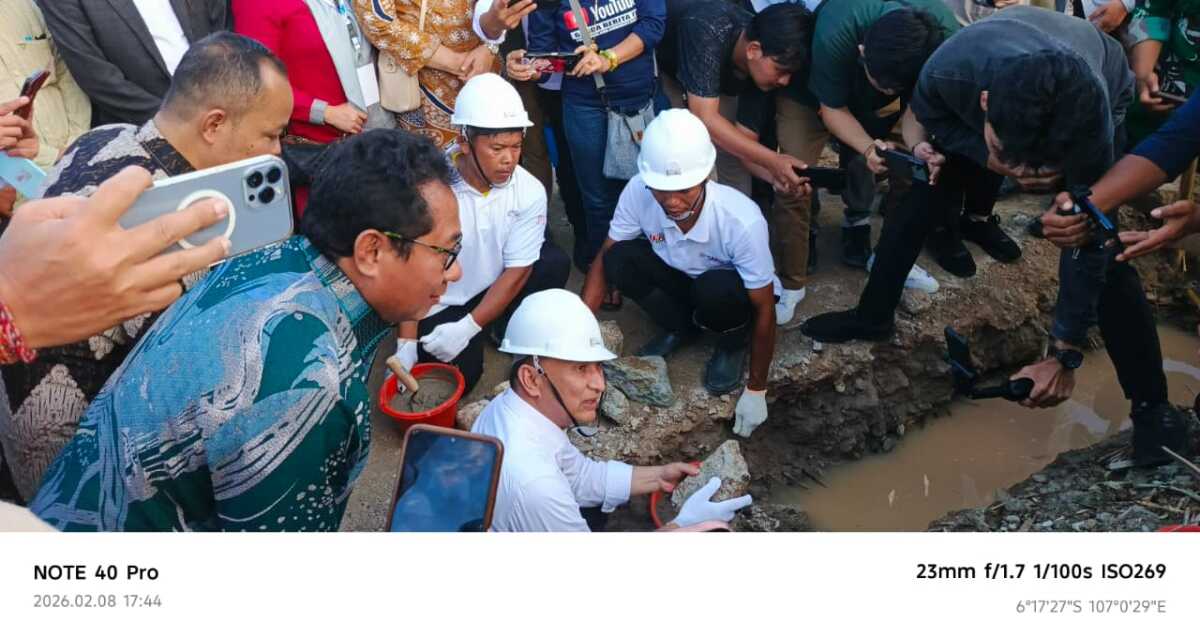 Museum Siber Indonesia Prosesi peletakan batu pertama pembangunan Museum Media Siber Indonesia di Kota Serang, yang diproyeksikan menjadi pusat dokumentasi perjalanan serta kontribusi pers digital tanah air. (smsi)