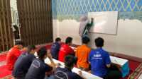 Kegiatan pendidikan kesetaraan di Rutan Batusangkar. (Foto Istimewa).