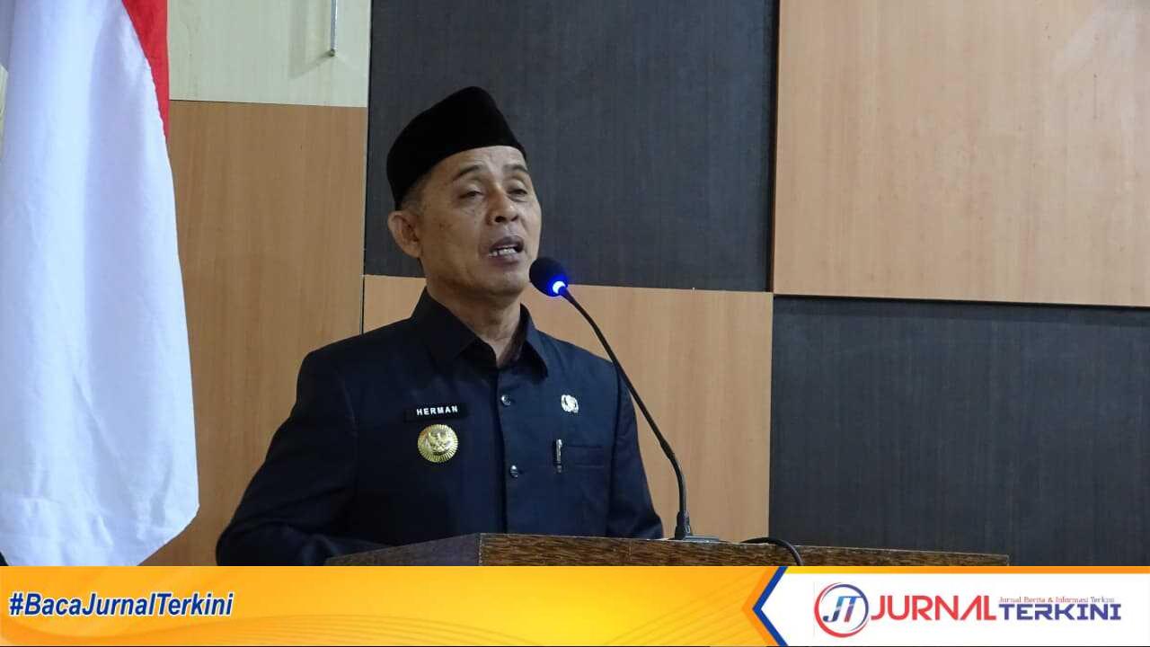 Ket Foto: Bupati Inhil H Herman saat memberikan sambutan