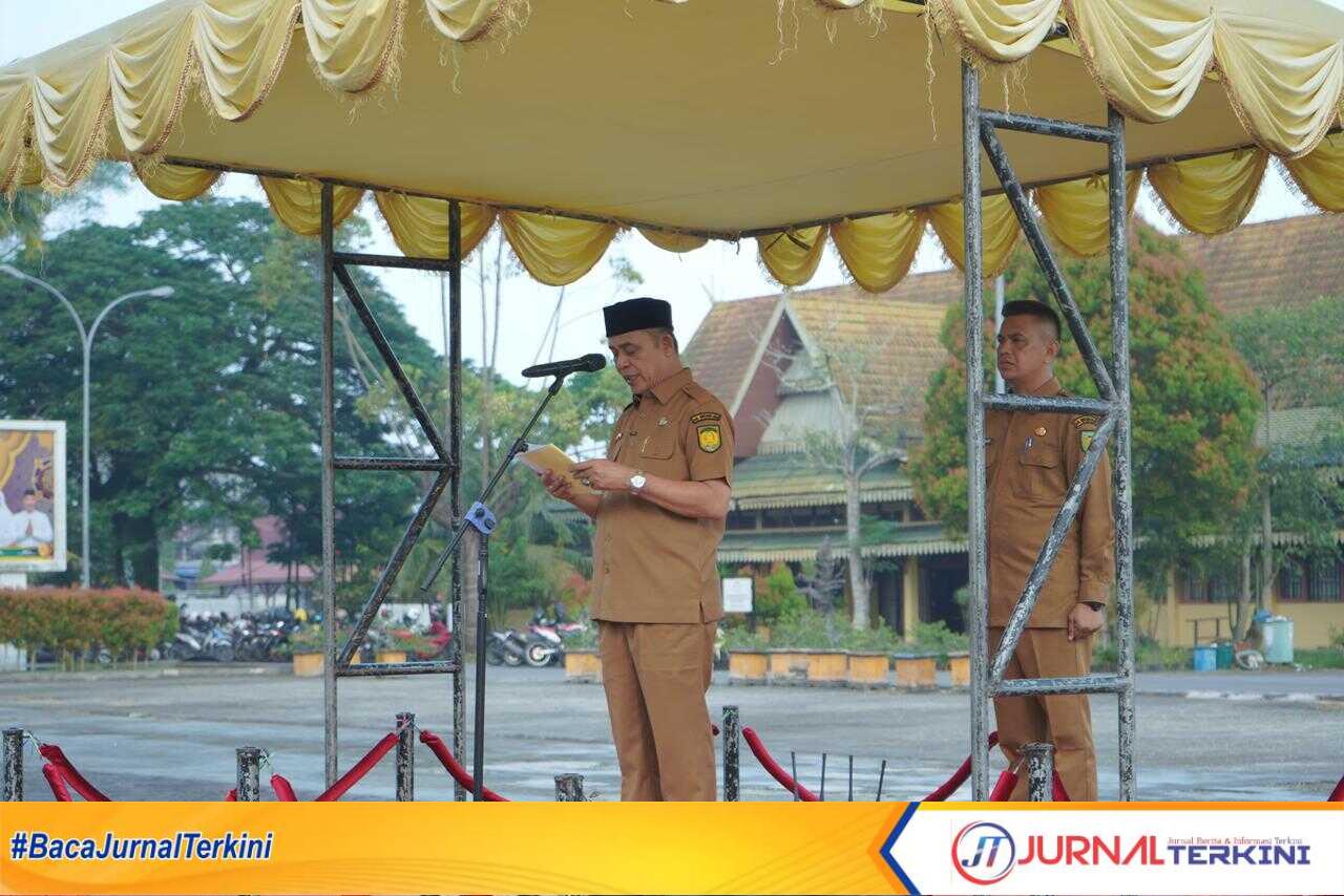 Ket Foto: Bupati Inhil H Herman memimpin apel bersama ASN usai liburan idul Fitri 1447/H, (30/3/2026)