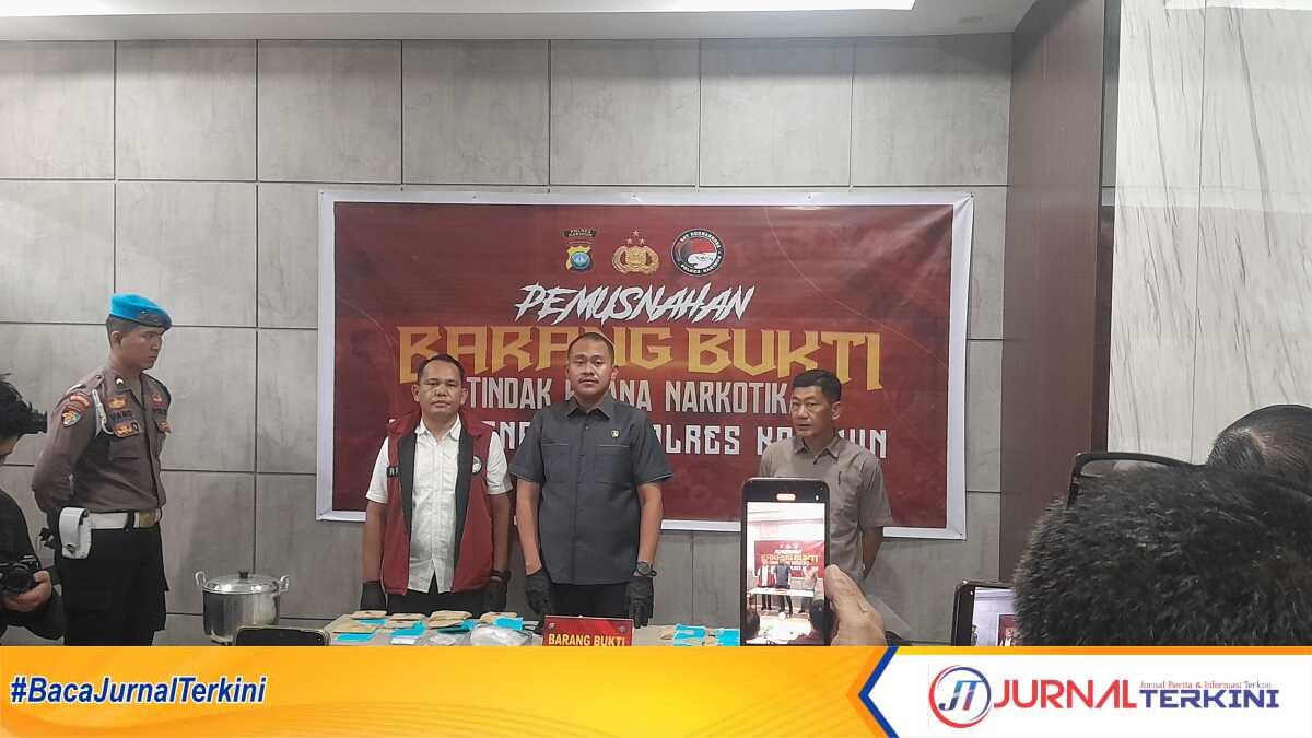 konferensi pers narkoba polres Karimun Satresnarkoba Polres Karimun ungkap kasus narkoba sabu