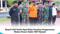 Ket Foto: Asisten II Setda Inhil, H. Dwi Budiyanto, menghadiri Apel Gelar Pasukan Pengamanan Malam Takbiran dalam rangka menyambut Hari Raya Idul Fitri 1447, di Mapolres Inhil