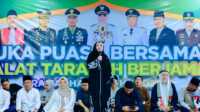 Pemerintah Kabupaten Musi Rawas menggelar kegiatan buka puasa bersama dan shalat tarawih berjamaah di Pendopoan Rumah Dinas Bupati Musi Rawas, Kamis (26/02/2026).