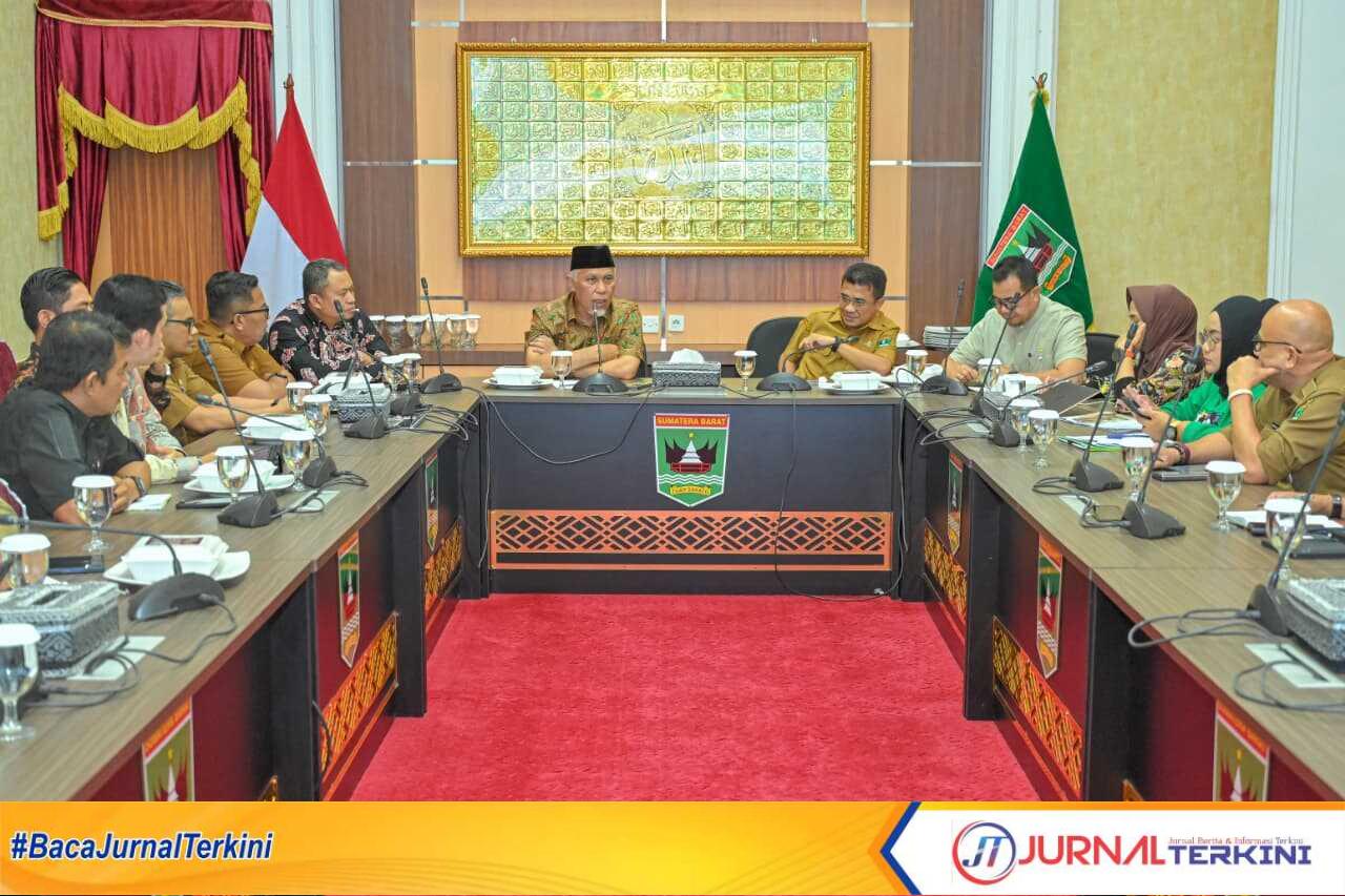 IMG-20260513-WA0006 Rapat pembahasan pengembangan strategis Kepulauan Mentawai. (Foto Adpim Sumbar).