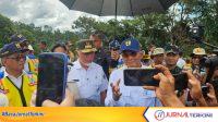 IMG-20260521-WA0033 Gubernur Sumbar, Mahyeldi Ansharullah saat mendampingi Menteri PU RI, Dody Hanggodo di Kan Tanah Datar. (Foto Adpim Sumbar).