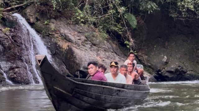Wagub Sumbar, Vasco Ruseimy dan Rombongan saat menembus pelosok Pasaman. (Foto Adpim Sumbar).