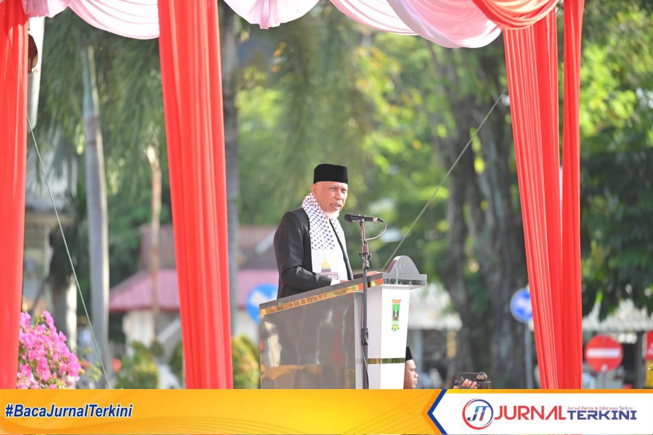Pelaksanaan Sholat Idul Adha di Halaman Kantor Gubernur Sumbar. (Foto Adpim Sumbar).