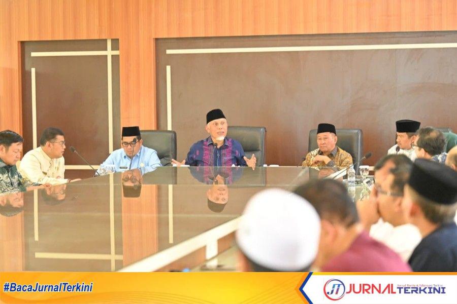 Rakor persiapan kegiatan perintah satu abad Jam Gadang. (Foto Adpim Sumbar).
