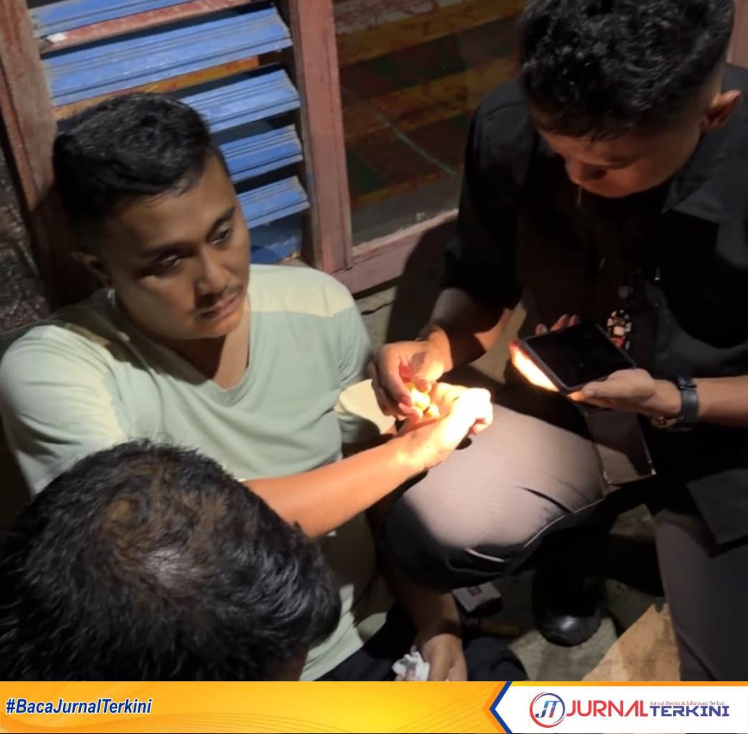 Wagub Sumbar, Vasco Ruseimy dan Tim saat mengalami kecelakaan.(Foto Adpim Sumbar).
