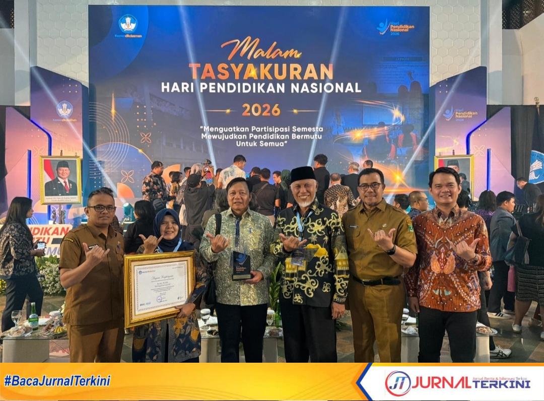 Sumbar Raih Dua Pengendara Nasional Hardiknas 2026. (Foto Adpim Sumbar).