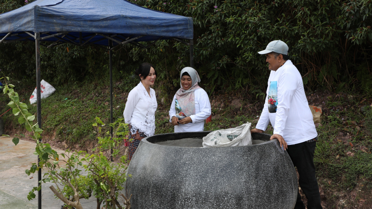 aksi-perusakan-tanaman-bugenvil-bp-batam