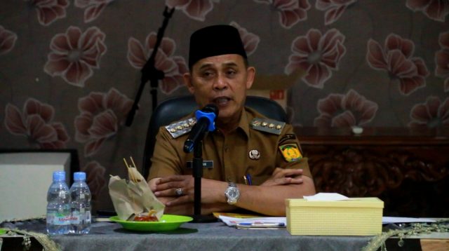 Bupati Inhil memimpin rapat pengendalian inflasi menjelang Hari Raya Idul Adha