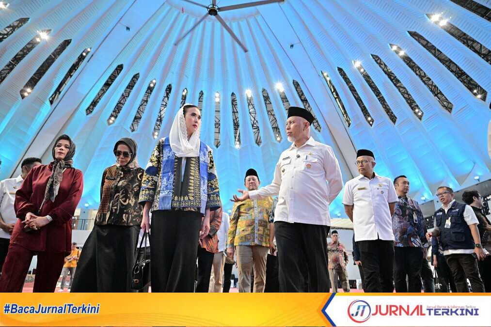 result_IMG-20260502-WA0024 Kunjungan Menpar, Widiyanti Putri Wardhana ke Masjid Raya Syekh Ahmad Khatib Al-Minangkabawi. (Foto Adpim Sumbar).
