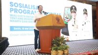 Wali kota batam amsakar achmad tingkat program beasiswa