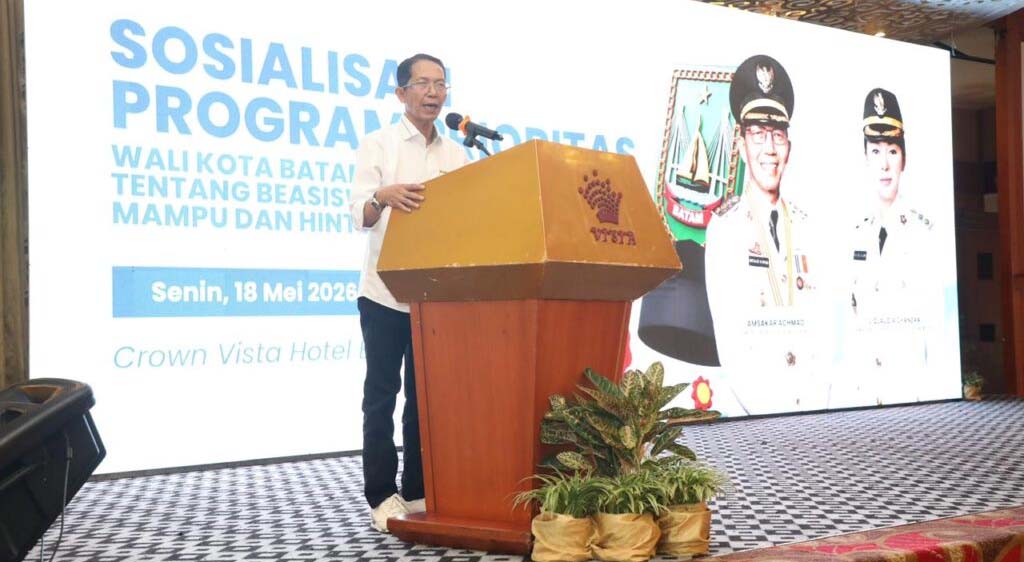Wali kota batam amsakar achmad tingkat program beasiswa