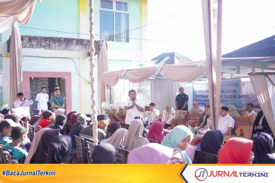 Bupati Solok Salurkan Bantuan Pangan 2026, Dukung Ketahanan Pangan dan Ringankan Beban Warga. (Foto Kominfo Kab Solok).