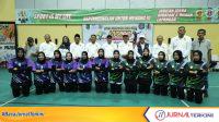 Ket Foto: Staf Ahli Bupati Bidang Kemasyarakatan dan SDM, H. Muammar Gaddafi, saat berfoto bersama dengan kepala OPD, Ketua PBVSI Inhil, Ketua KONI Inhil, Ketua Komunitas Pecinta Bola Voli Inhil, Senin (8/6)
