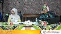 Ket Foto: Wakil Bupati Indragiri Hilir Yuliantini, S.Sos., M.Si saat memimpin Rapat Koordinasi Tim Koordinasi Penanggulangan Kemiskinan (TKPK) Kabupaten Inhil di Aula Bapperida, Selasa (9/6/2026).