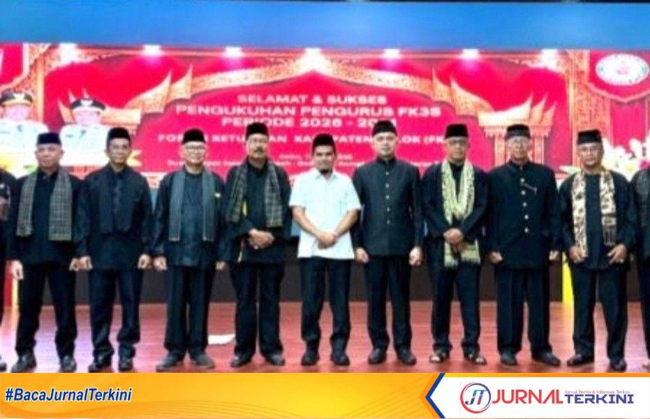 Wabup Solok Kukuhkan Pengurus FK3S Periode 2026–2031.(Foto Kominfo Kab Solok).