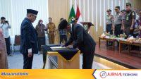 Pelantikan dan Pengambilan Sumpah Jabatan Penjabat Sekda Kab Solok. (Foto Kominfo Kab Solok).
