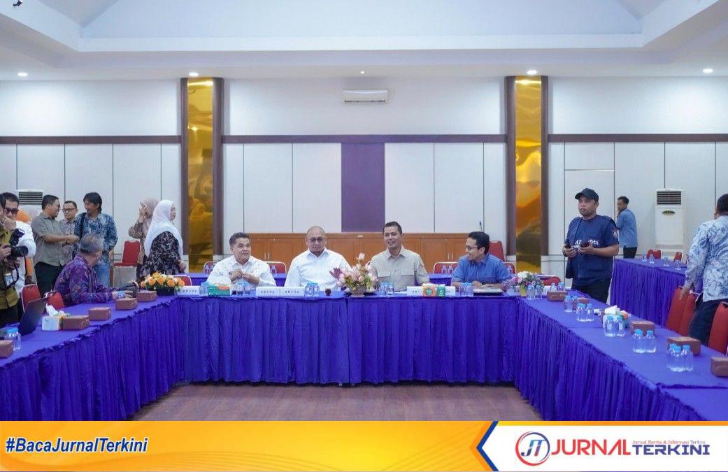 Rakor Pembangunan Fly Over Padang Luar dan Jalan Lubuk Selasih–Surian. (Foto Kominfo Kab Solok).