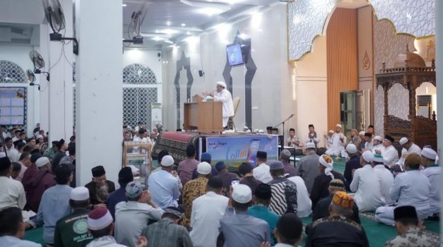Tabligh Akbar Bersama Habib Muhammad Rizieq Shihab dan Ustadz Jelita Donal di Kab Solok. (Foto Kominfo Kab Solok).