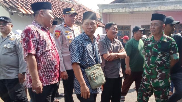 Forkopimcam Dukuhturi Monitoring Pemilihan Anggota BPD Pepedan, Minggu (28/06/2026). (Foto: Supriyadi/Jurnalterkini.id)