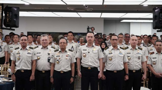 dirjen imigrasi hendarsam marantoko