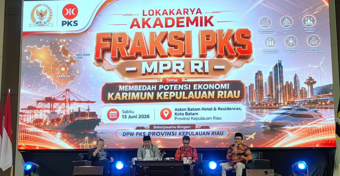 Bupati Karimun iskandarsyah dalam lokakarya fraksi PKS MPR