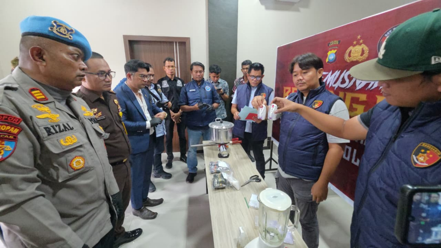 Pemusnahan sabu, ekstasi hingga likuid vape mengandung etomidate oleh Polres Karimun