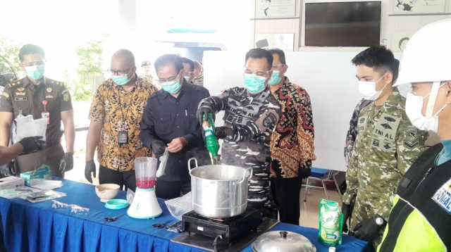 Lanal Tanjung Balai Karimun memusnahkan narkoba jenis sabu dan pil ekstasi
