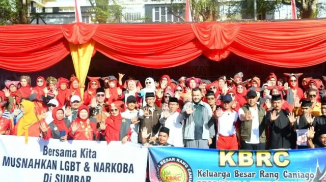 Wali Kota Padang, Fadly Amran saat Foto bersama. (Foto Prokopim Padang)