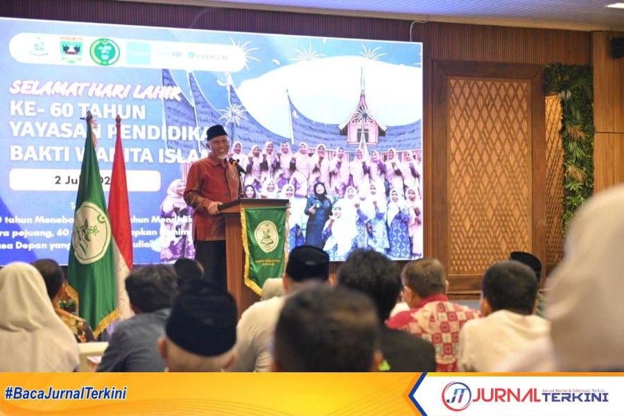 Peringatan Hari Lahir ke-60 Yayasan Pendidikan Bakti Wanita Islam di Padang. (Foto Adpim Sumbar).