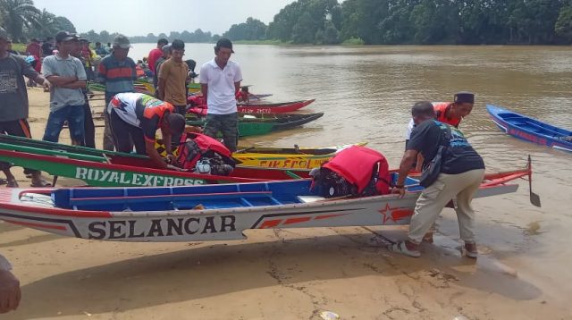 Ket Foto: Ketinting Inhil mengikuti lajang Pelalawan Racing Boat Desa Wisata Kuala Terusan 2026
