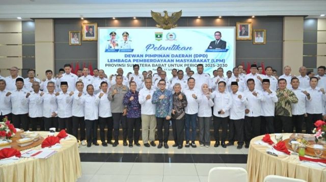 Pelantikan DPD LPM Sumbar. (Foto. Adpim Sumbar)