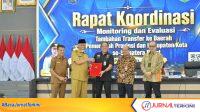 Rapat Monitoring dan Evaluasi Percepatan Rehabilitasi dan Rekonstruksi Pascabencana di Sumbar. (Foto Adpim Sumbar).