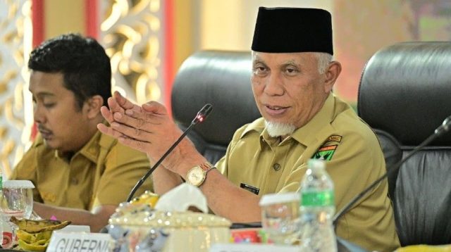 Gubernur Sumbar, Mahyeldi Ansharullah, bersama Wagub Sumbar, Vasco Ruseimy. (Foto Adpim Sumbar).