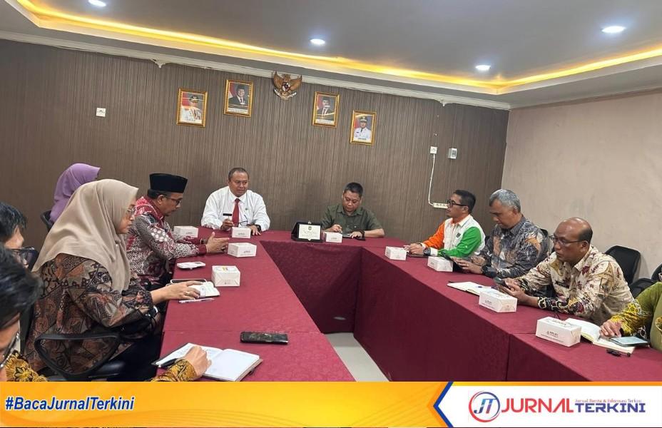 Pemprov Sumbar gelar rakor susun rehabilitasi terpadu kasus MAN 3 Padang. (Foto. Adpim Sumbar).