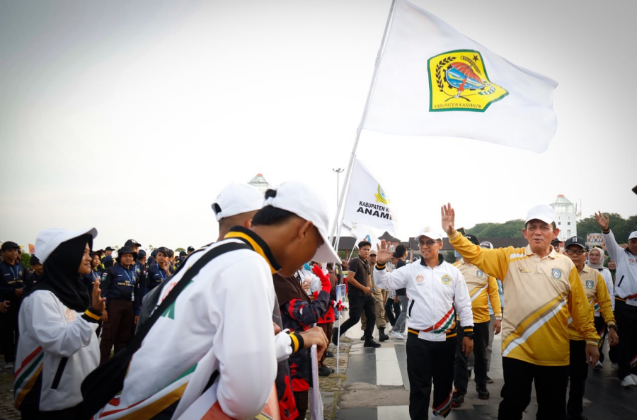 Kontingen Kabupaten Karimun selaku tuan rumah Pekan Olahraga Pelajar Daerah (Popda) X Tingkat Provinsi Kepri