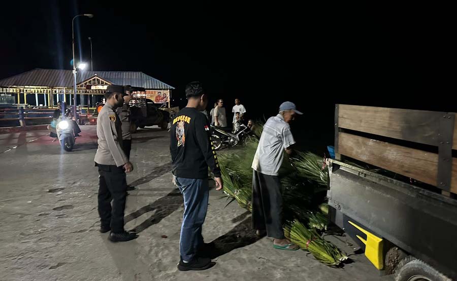 Personel Polsek Kuba menggelar patroli untuk mencegah premanisme dan balap liar di wilayah hukum Polsek Kuba, Kecamatan Kiundur Barat, Kabupaten Karimun, Kepulauan Riau, Senin (27/7/2026) malam. (foto: Humas Polres Karimun)