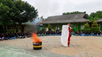 Pt timah pembekalan tanggap darurat bagi santri di karimun