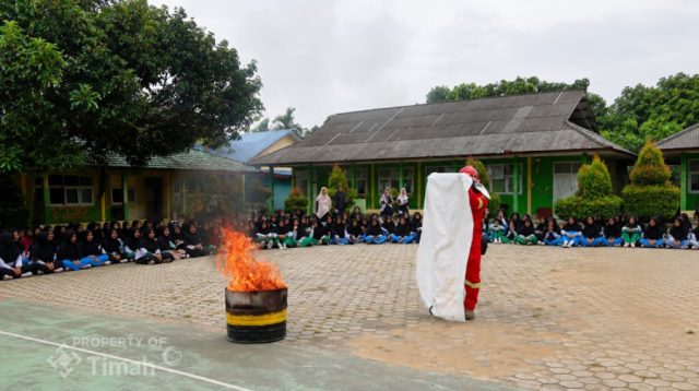 Pt timah pembekalan tanggap darurat bagi santri di karimun